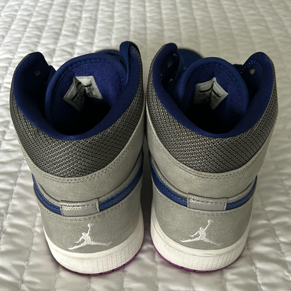 Nike Air Jordan 1 Mid Sneakers, Mens size 10 - Picture 8 of 14